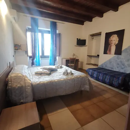 Konukevi La Taverna Del Gufo
