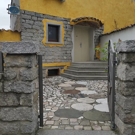 La Taverna Del Gufo Konukevi Sarule